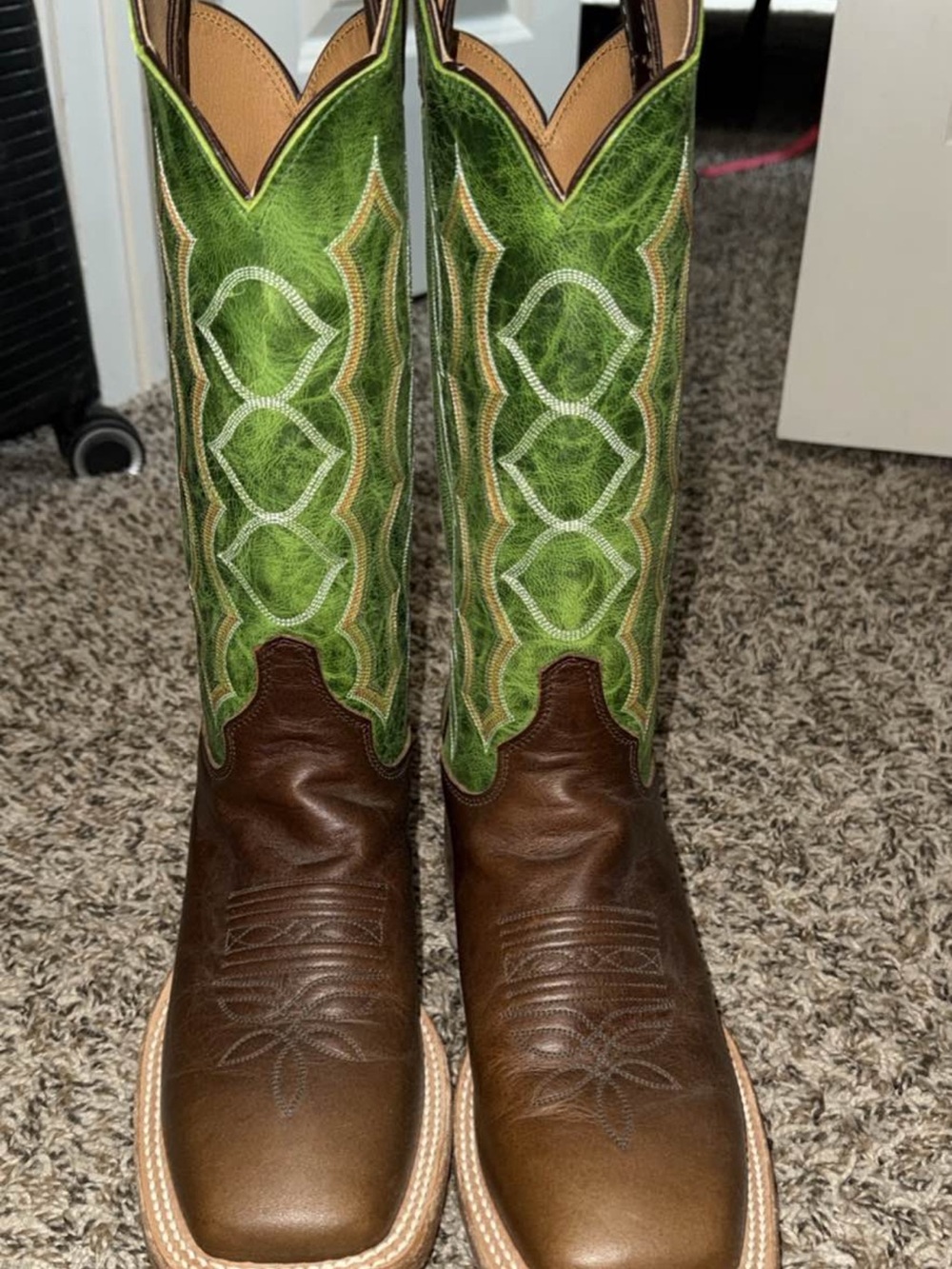Justin Boots Green Embroidered Shaft Brown Leather Foot Cowboy Boots - Picture 3 of 3